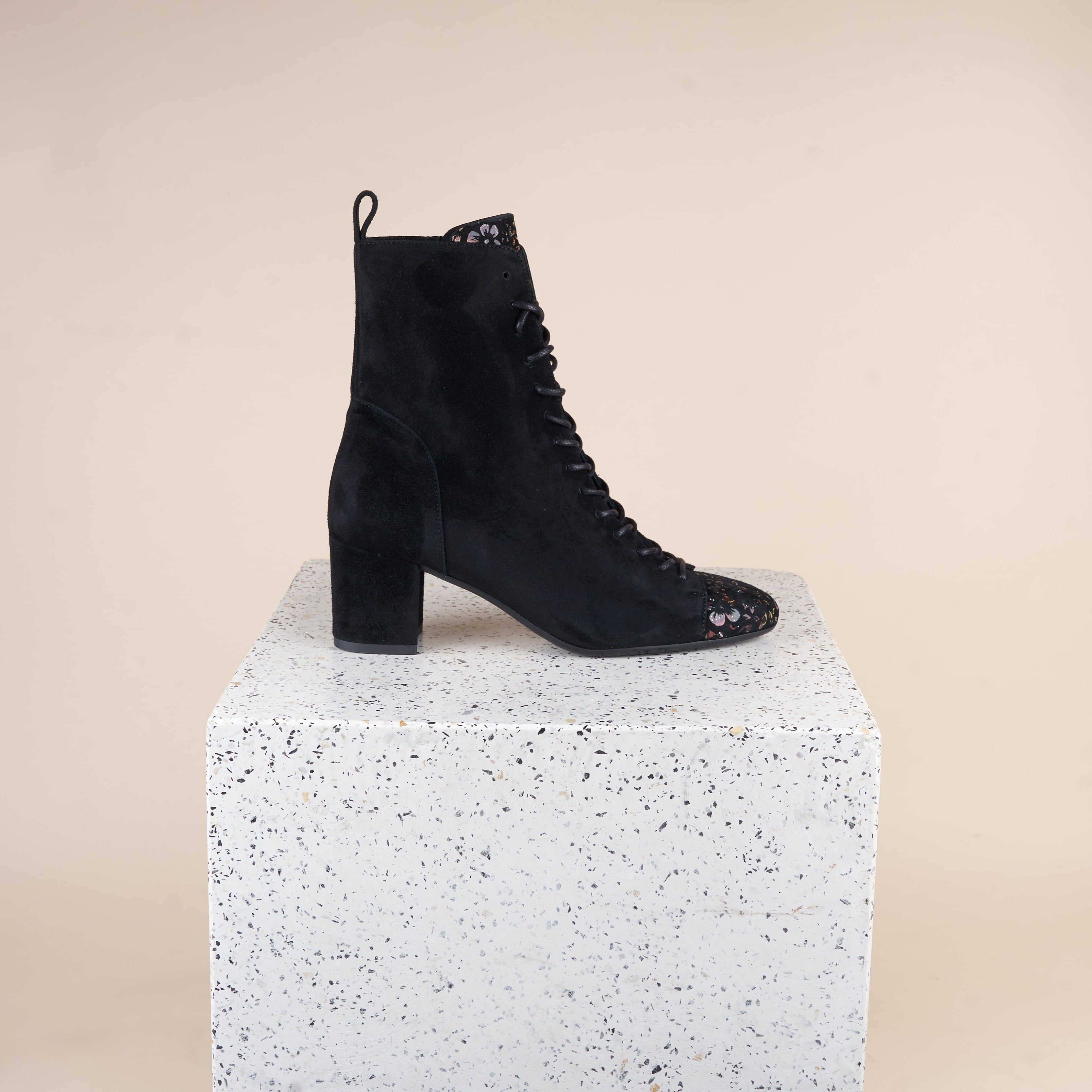 Best-Selling Venezia – Black Suede/Floral